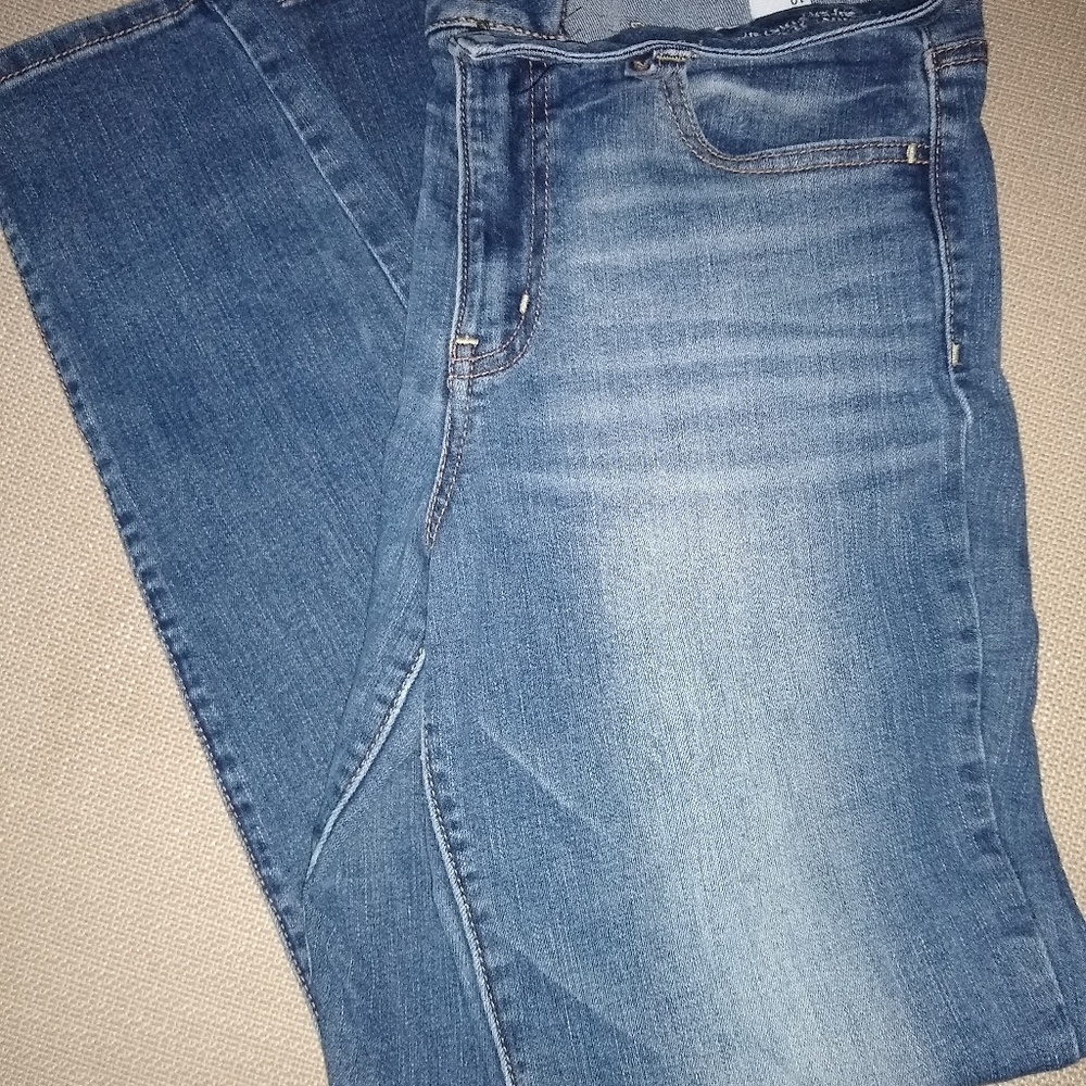 Women's  high rise jeans.
